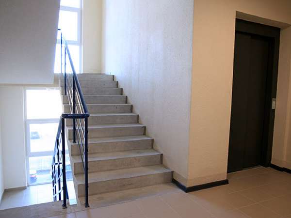Laiptinės renovacija prieš